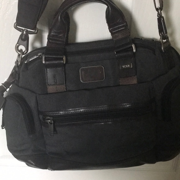 tumi brooks briefcase